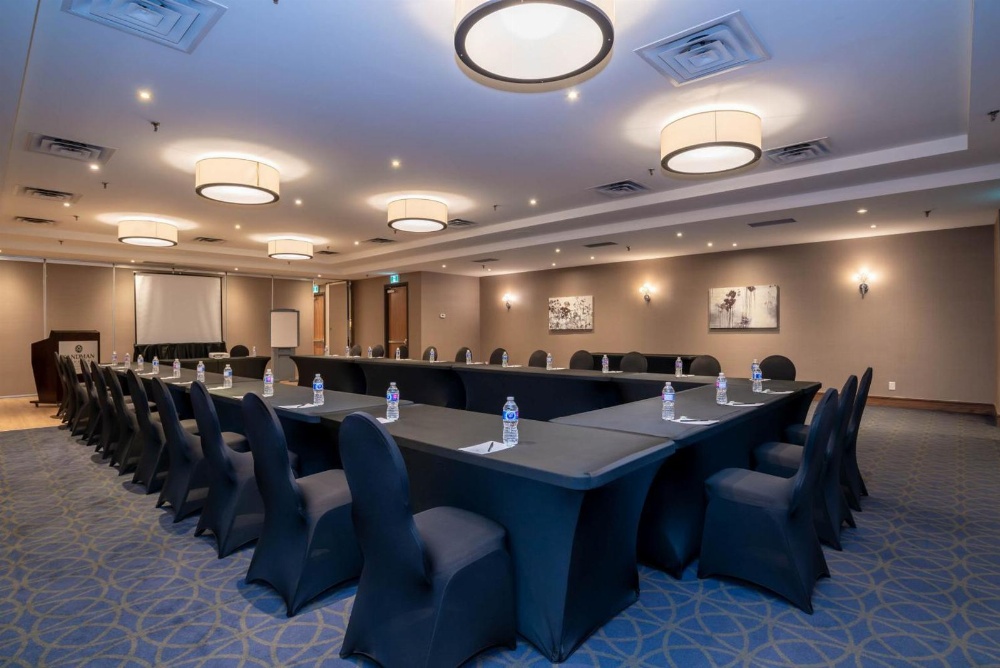 Sandman Signature Mississauga Hotel Main image